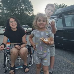 Meet your Posher, Mia